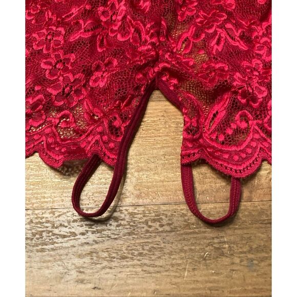 Lingerie Medium red bow crotch less lace sexy bodysuit - Picture 6 of 8